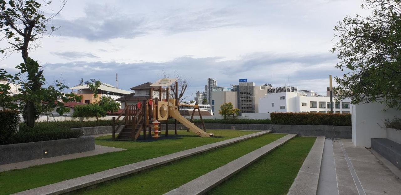 The Base Central Pattaya Quiet King-Bed With Infinity Pool & Free Netflix! Екстериор снимка