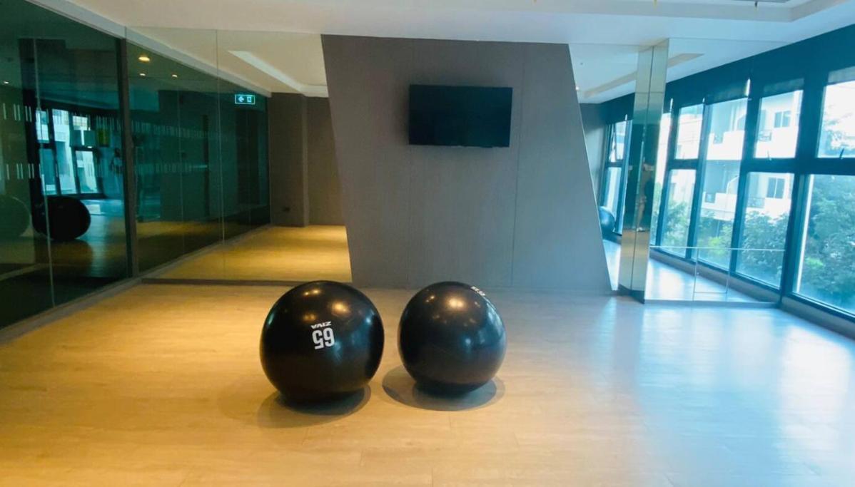 The Base Central Pattaya Quiet King-Bed With Infinity Pool & Free Netflix! Екстериор снимка