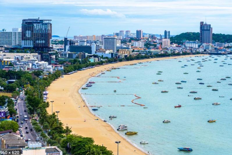 The Base Central Pattaya Quiet King-Bed With Infinity Pool & Free Netflix! Екстериор снимка